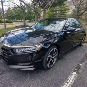 2020 Honda Accord image 1